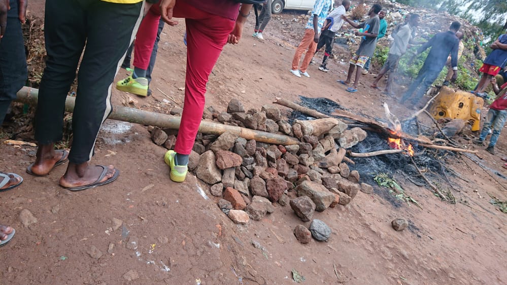 Bukavu brûlure des pneus barricade des routes et carence de